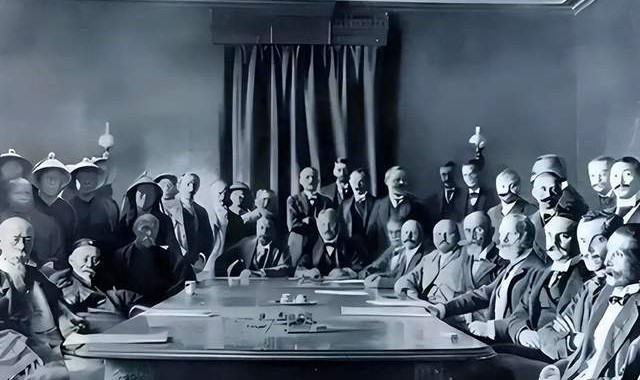 八国联军中，有七个国家主动退还赔款，唯有一国分文不退，是谁？